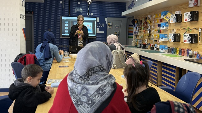 BİLİM ÇORUM’DA VELİ-ÇOCUK ETKİNLİĞİ!